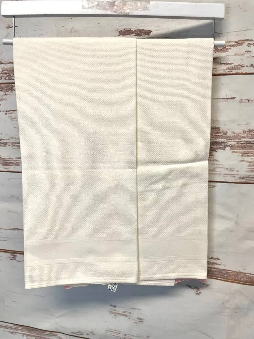 Vintage canon pair of embroidered Mr. & Mrs. Towels